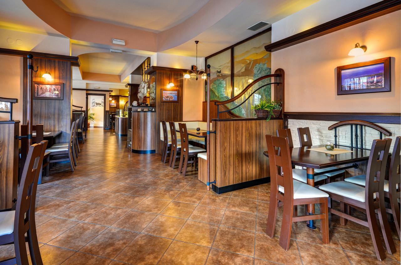 Hotel Pizzeria Istria Velké Losiny المظهر الخارجي الصورة
