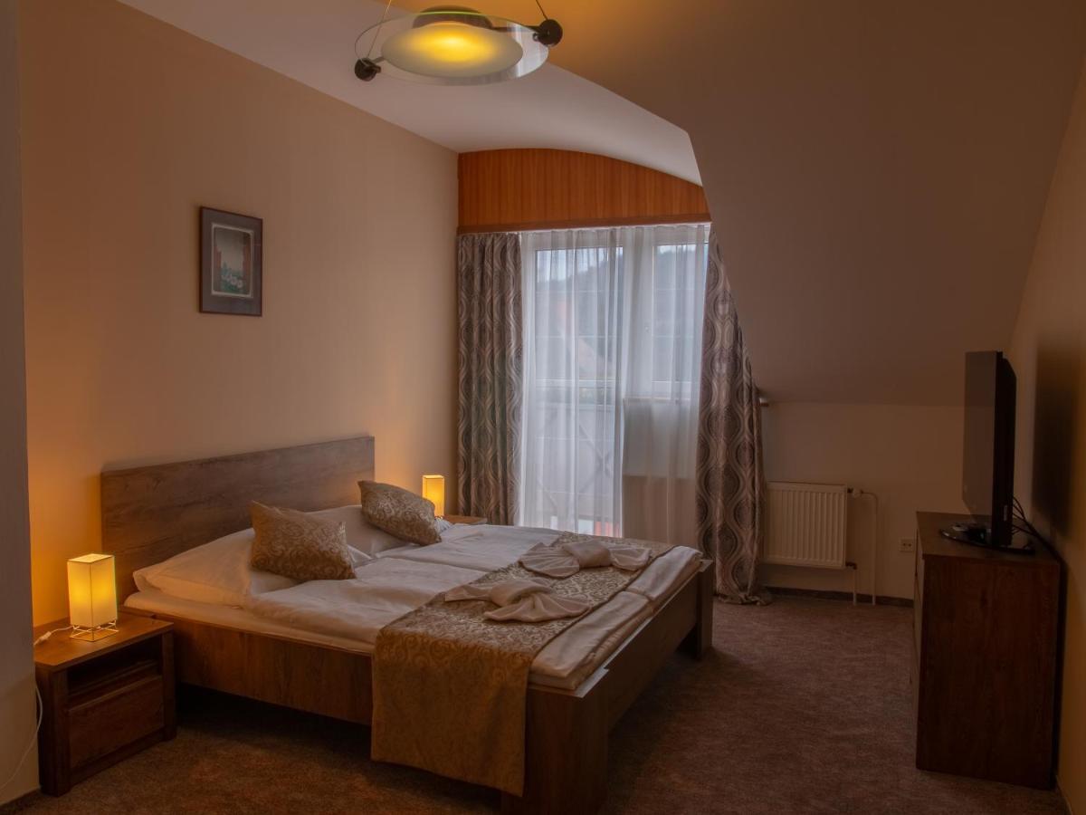 Hotel Pizzeria Istria Velké Losiny المظهر الخارجي الصورة