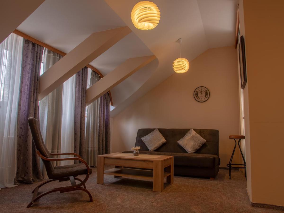 Hotel Pizzeria Istria Velké Losiny المظهر الخارجي الصورة
